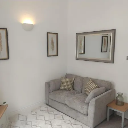 All Saints 2 Bed Apartment In Central Stamford With Parking Exterior photo