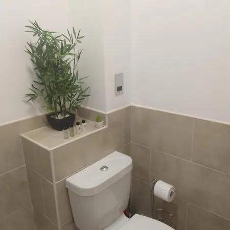 All Saints 2 Bed Apartment In Central Stamford With Parking Exterior photo